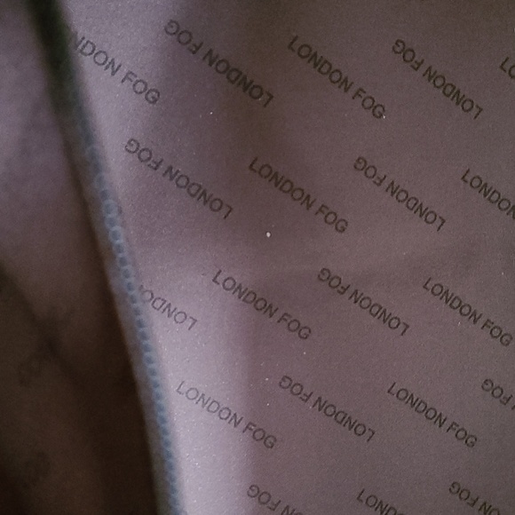 London Fog travel bag - Picture 7 of 8